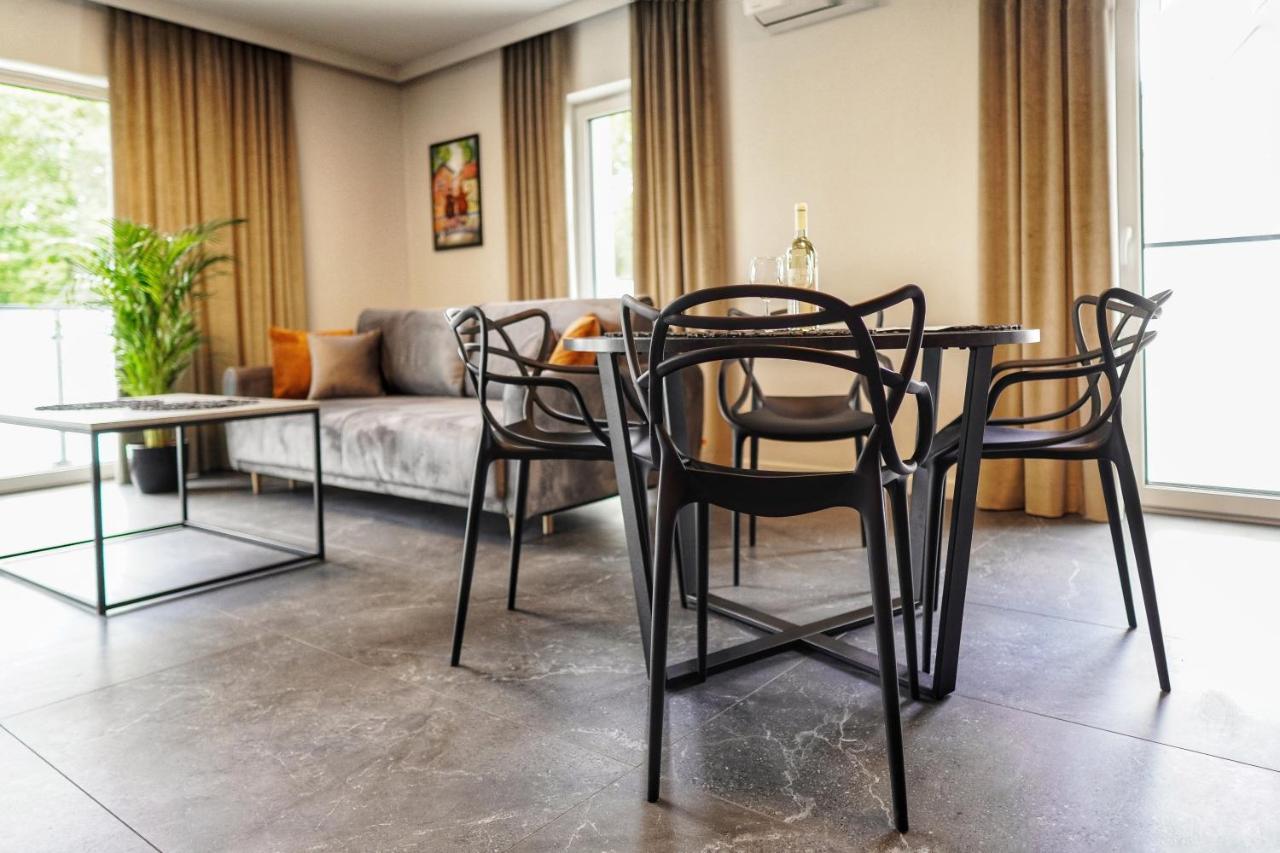 Apartamenty Centrum Park Twardowskiego 4 Zielona Góra Exteriör bild