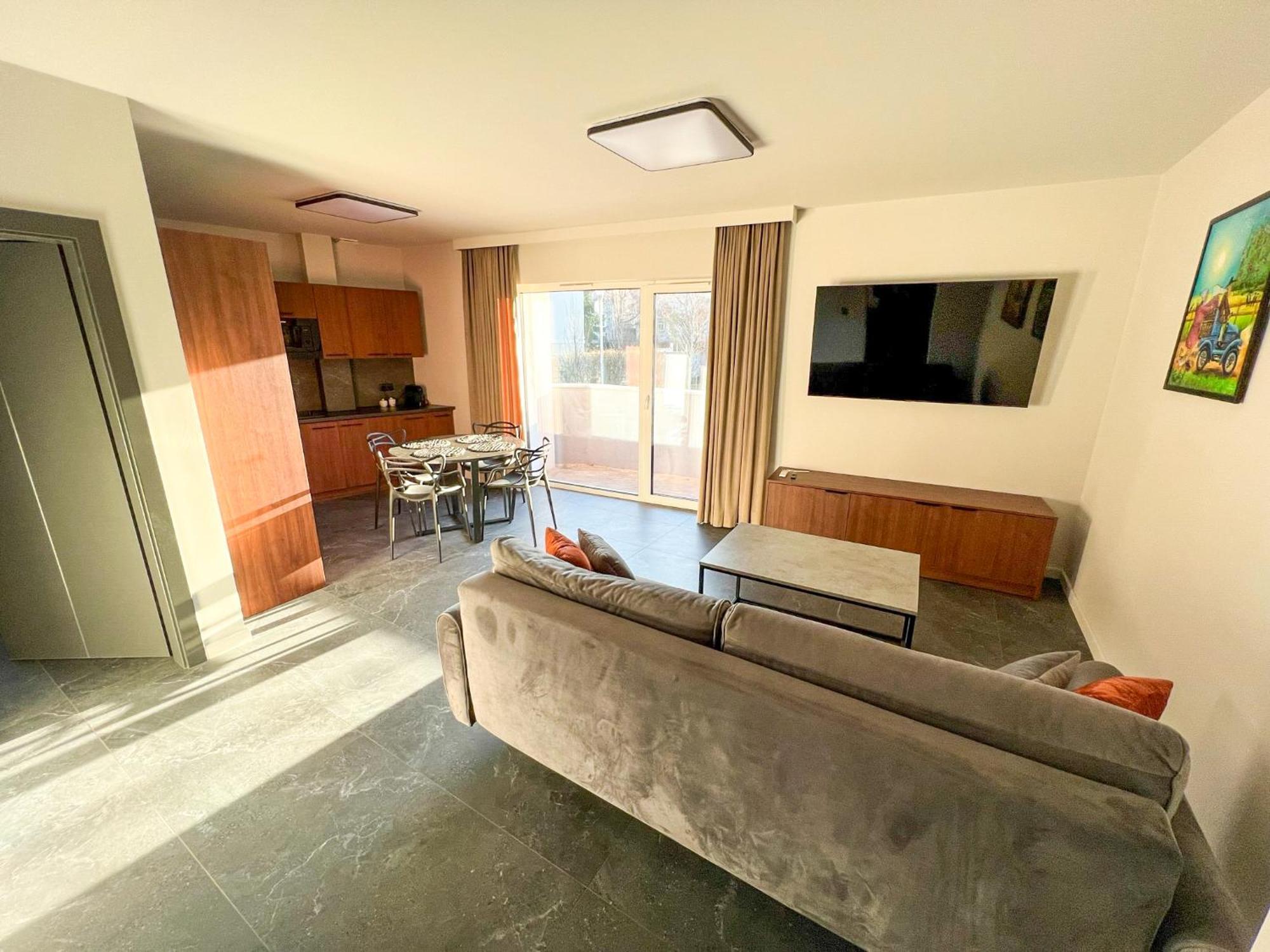 Apartamenty Centrum Park Twardowskiego 4 Zielona Góra Exteriör bild