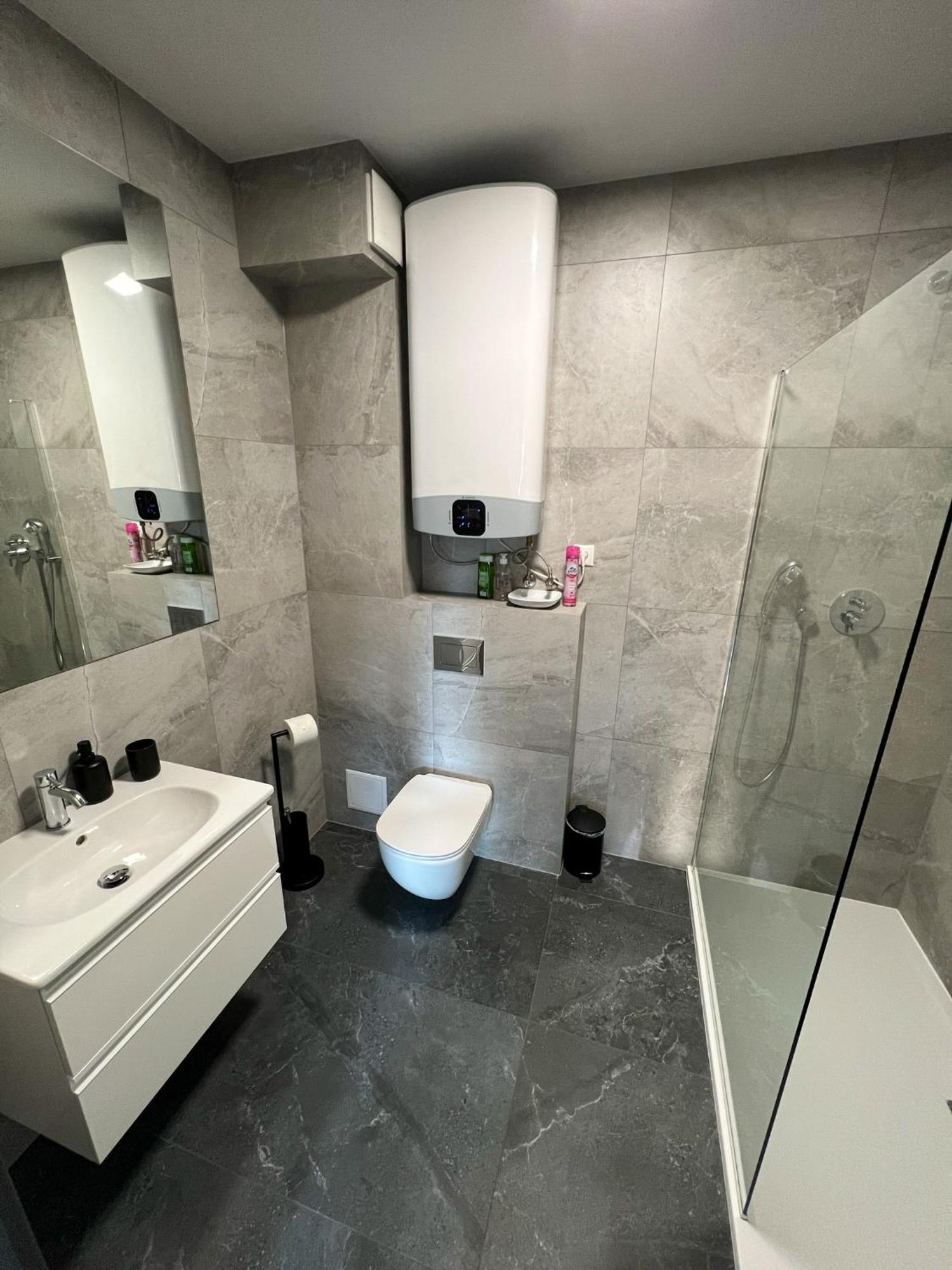 Apartamenty Centrum Park Twardowskiego 4 Zielona Góra Exteriör bild